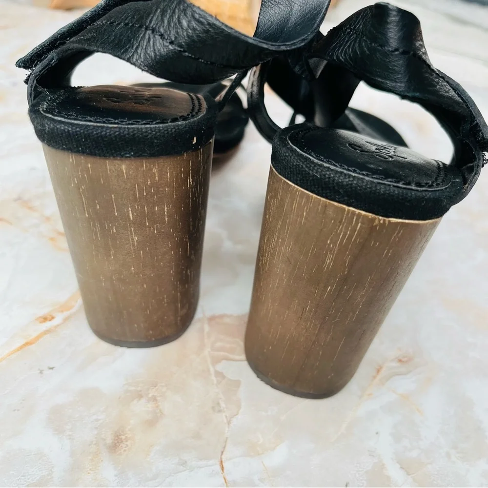SPLENDID BLACK LEATHER STRAPPY SANDAL, Velcro Ankle Strap, Wood Block Heel
